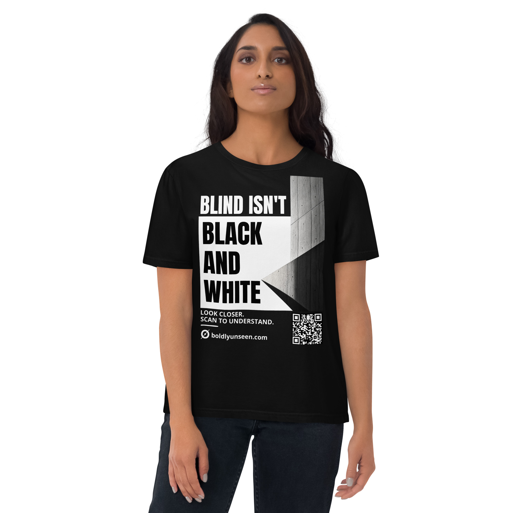 Blind Isn’t Black and White. – Organic T-Shirt, black t-shirt, front view: statement, branding and QR code